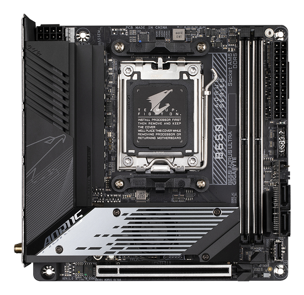 Motherboard AM5 Mini-ITX Gigabyte B650I AORUS ULTRA, 128GB RAM DDR5 Max, 1 M.2 PCIe 5 + 2 M.2 PCIe 4, Wi-Fi 6E + BT 5.2