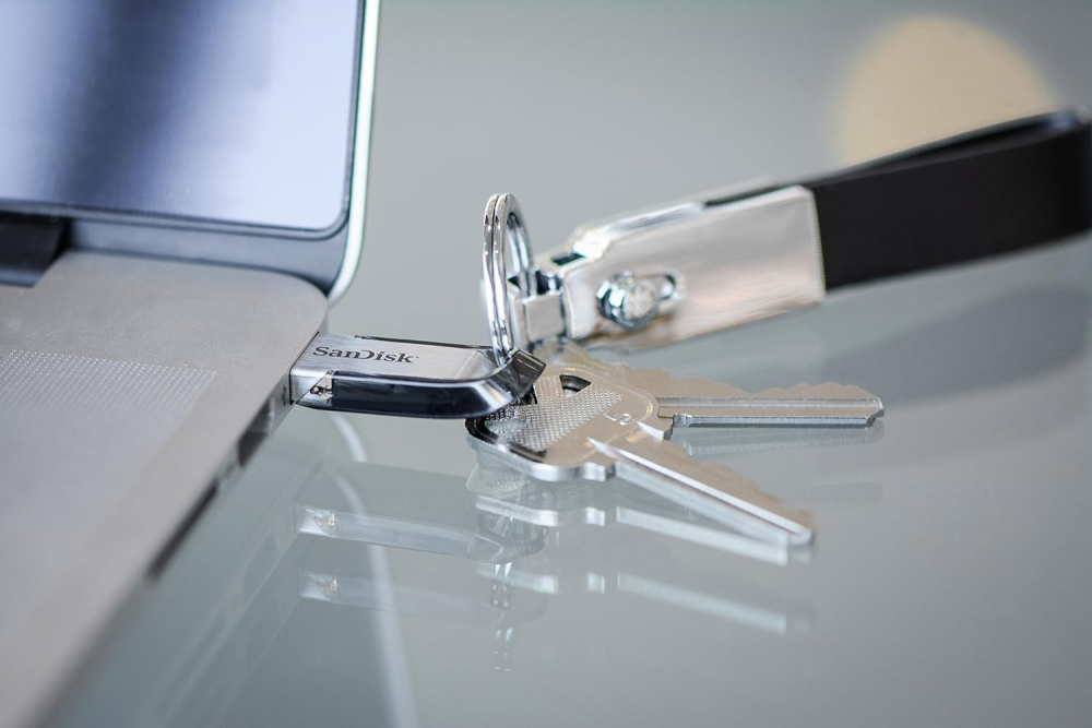 MEMORIA USB 32GB SANDISK ULTRA FLAIR