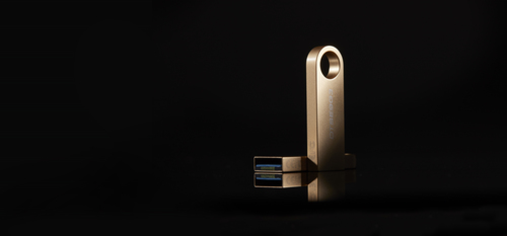 Memoria USB-A 64GB Kingston DataTraveler SE9 G3, USB 3.2 Gen 1, 220MB/s, Metalica, Color Dorado