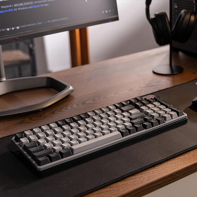 Teclado Cooler Master MK770 Space Gray