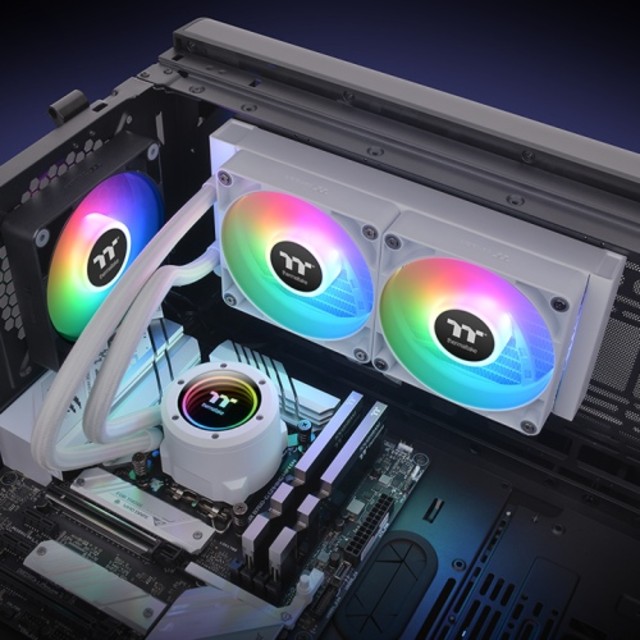 AIOThermalTake TH240 V2 Blanco