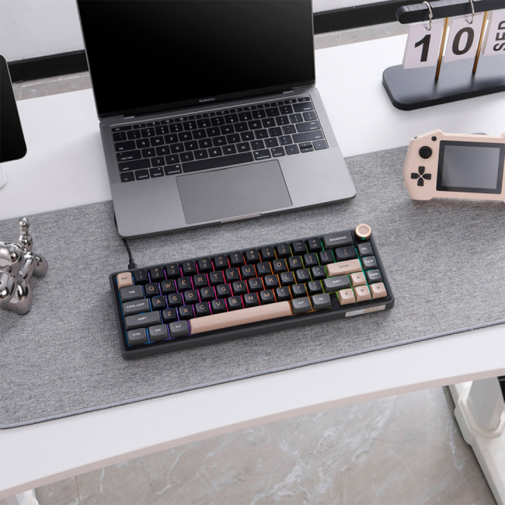 Teclado Royal Kludge R65 Phantom